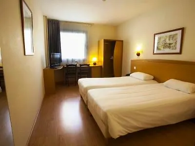 Travelodge Puerto 3*