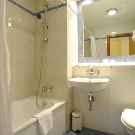 Travelodge Puerto 3* Alicante