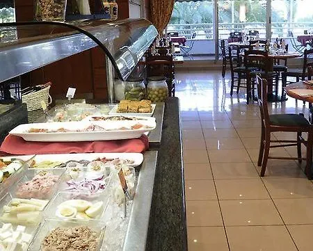 Travelodge Puerto Hotel 3*